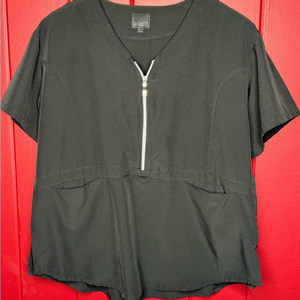 Women’s Black Scrub Top XL– Short Sleeve with Zipper Front & Pockets - Picture 6 of 6